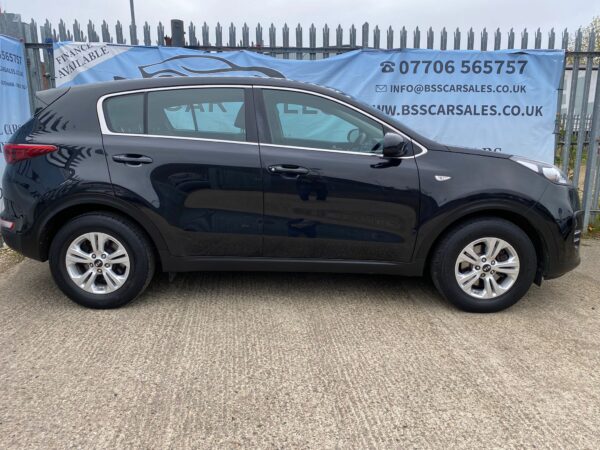 KIA SPORTAGE 1.7 CRDi ISG 1 5dr 2016 (66) - Image 4