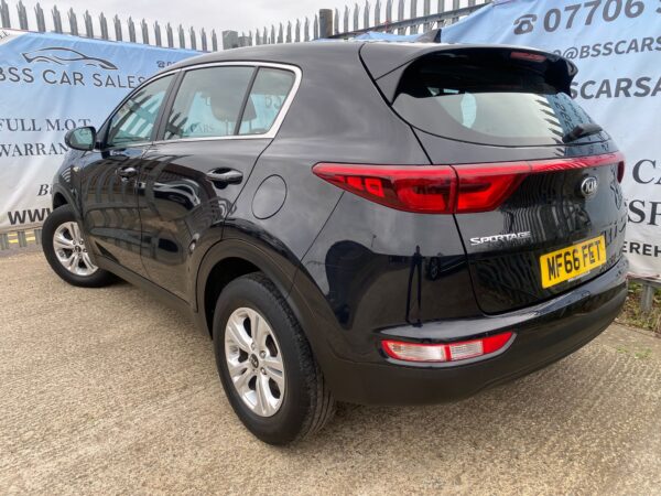 KIA SPORTAGE 1.7 CRDi ISG 1 5dr 2016 (66) - Image 7