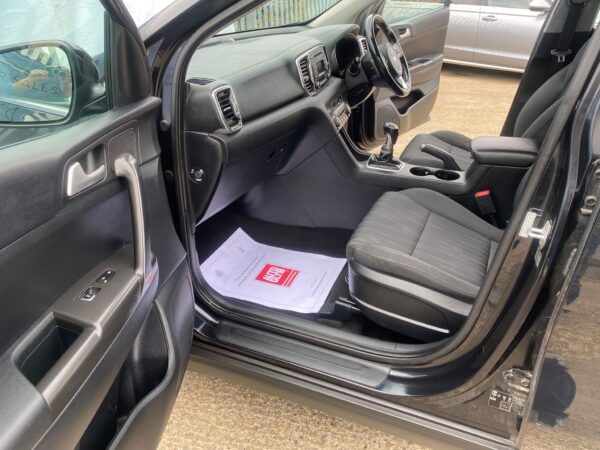 KIA SPORTAGE 1.7 CRDi ISG 1 5dr 2016 (66) - Image 15