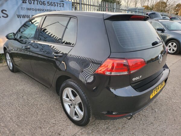 VOLKSWAGEN GOLF 1.6 TDI 105 Match 5dr 2014 (64) - Image 26