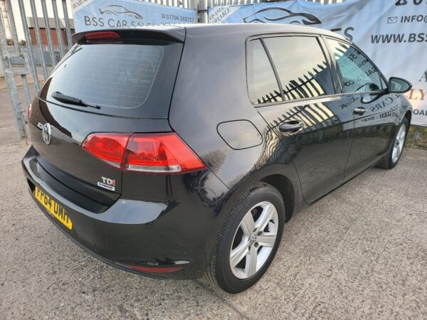 VOLKSWAGEN GOLF 1.6 TDI 105 Match 5dr 2014 (64) - Image 25