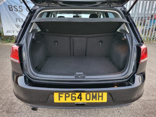VOLKSWAGEN GOLF 1.6 TDI 105 Match 5dr 2014 (64) - Image 11