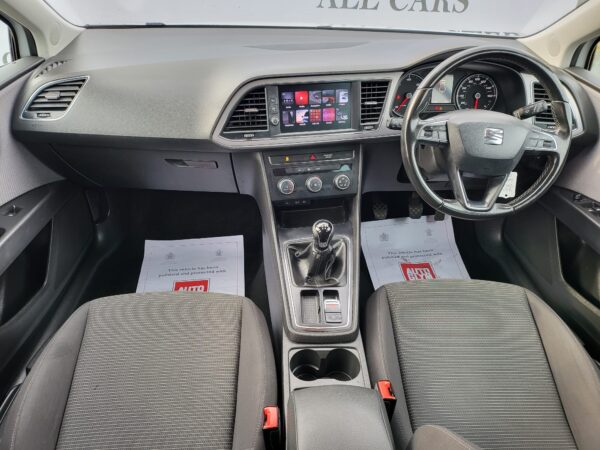SEAT LEON 1.6 TDI SE Dynamic Technology 5dr 2017 (67) - Image 16