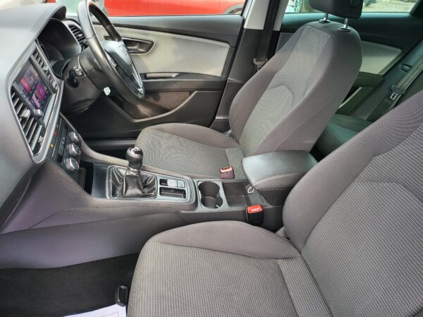 SEAT LEON 1.6 TDI SE Dynamic Technology 5dr 2017 (67) - Image 15