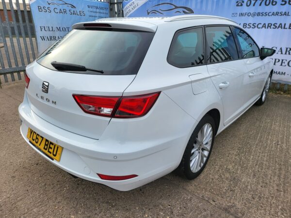 SEAT LEON 1.6 TDI SE Dynamic Technology 5dr 2017 (67) - Image 6