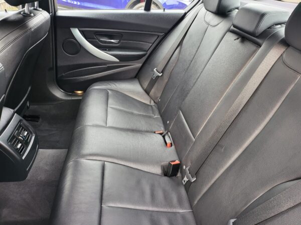 BMW 3 SERIES 320d xDrive M Sport 4dr 2014 (14) - Image 21
