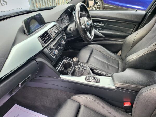 BMW 3 SERIES 320d xDrive M Sport 4dr 2014 (14) - Image 16