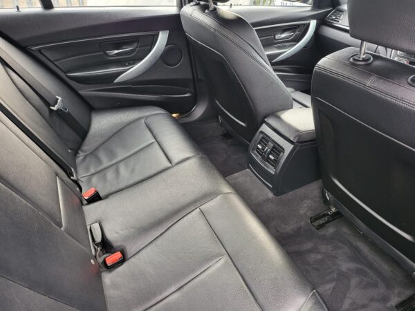 BMW 3 SERIES 320d xDrive M Sport 4dr 2014 (14) - Image 20