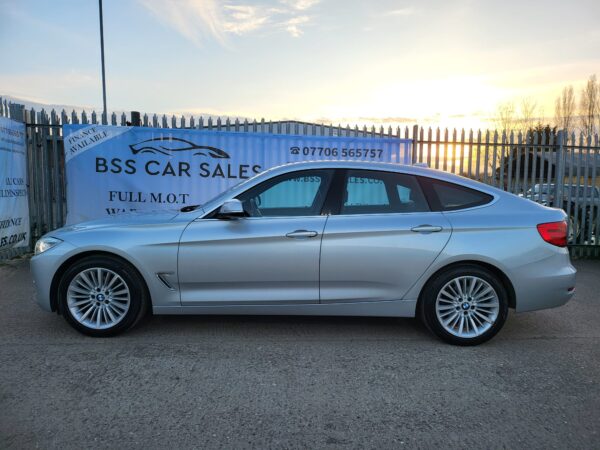 BMW 3 SERIES 320d Luxury 5dr Step Auto 2013 (13) - Image 24
