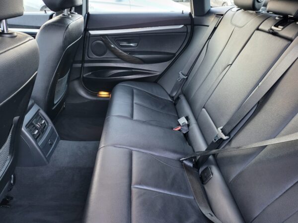 BMW 3 SERIES 320d Luxury 5dr Step Auto 2013 (13) - Image 19