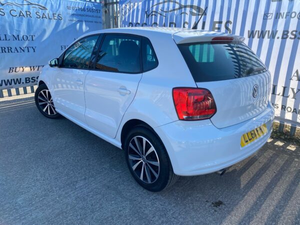 VOLKSWAGEN POLO 1.4 Match 5dr 2011 (61) - Image 7