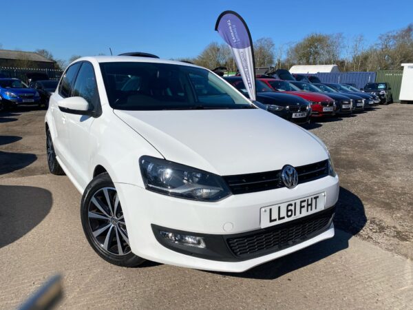 VOLKSWAGEN POLO 1.4 Match 5dr 2011 (61)