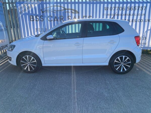 VOLKSWAGEN POLO 1.4 Match 5dr 2011 (61) - Image 5