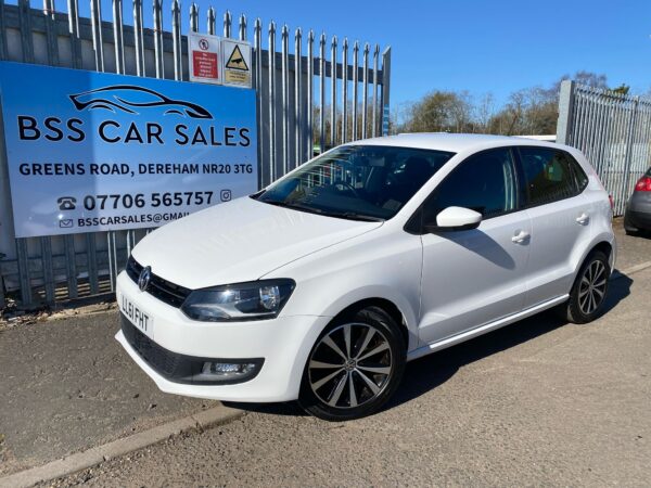 VOLKSWAGEN POLO 1.4 Match 5dr 2011 (61) - Image 11