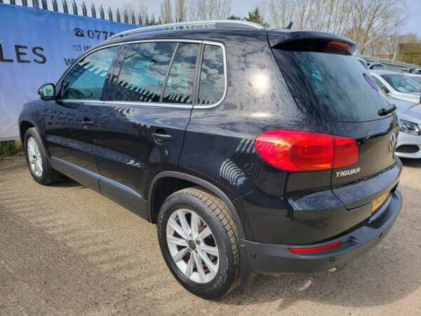 VOLKSWAGEN TIGUAN 2.0 TDi BlueMotion Tech SE 5dr [2WD] 2013 (62) - Image 26