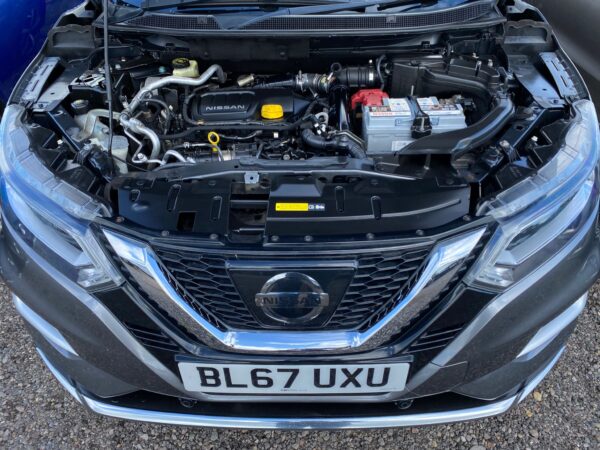 NISSAN QASHQAI 1.6 dCi Tekna 5dr 2017 (67) - Image 10
