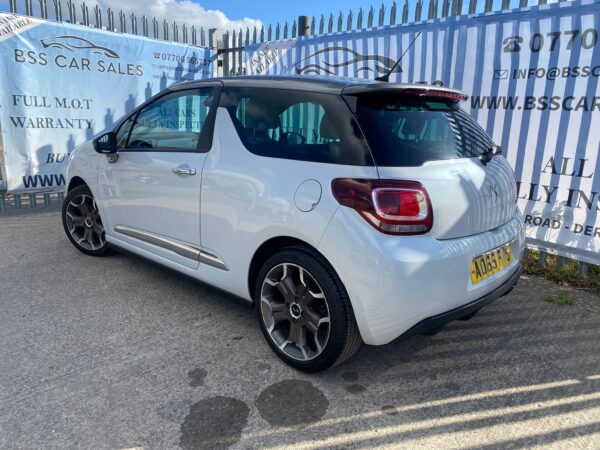 CITROEN DS 3 1.6 BlueHDi 120 Ultra Prestige 3dr 2015 (65) - Image 15