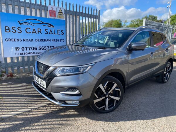 NISSAN QASHQAI 1.6 dCi Tekna 5dr 2017 (67) - Image 13