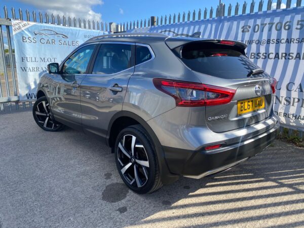 NISSAN QASHQAI 1.6 dCi Tekna 5dr 2017 (67) - Image 7