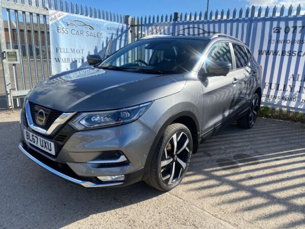 NISSAN QASHQAI 1.6 dCi Tekna 5dr 2017 (67) - Image 3