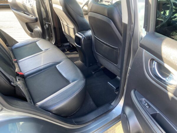NISSAN QASHQAI 1.6 dCi Tekna 5dr 2017 (67) - Image 24