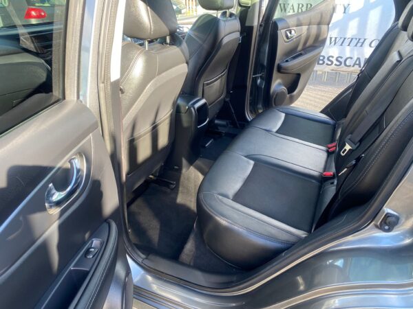 NISSAN QASHQAI 1.6 dCi Tekna 5dr 2017 (67) - Image 25