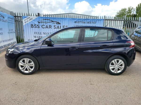 PEUGEOT 308 1.6 BlueHDi 100 Active 5dr 2016 (16) - Image 5