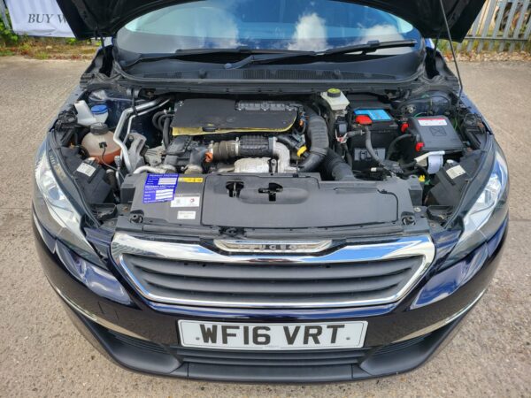 PEUGEOT 308 1.6 BlueHDi 100 Active 5dr 2016 (16) - Image 10
