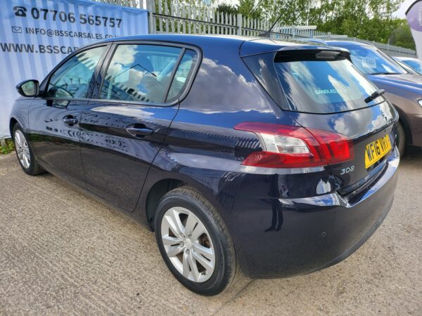 PEUGEOT 308 1.6 BlueHDi 100 Active 5dr 2016 (16) - Image 28