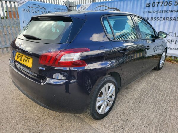 PEUGEOT 308 1.6 BlueHDi 100 Active 5dr 2016 (16) - Image 27