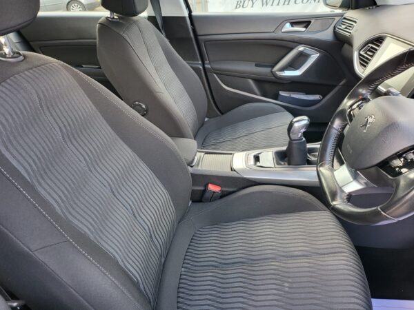 PEUGEOT 308 1.6 BlueHDi 100 Active 5dr 2016 (16) - Image 15