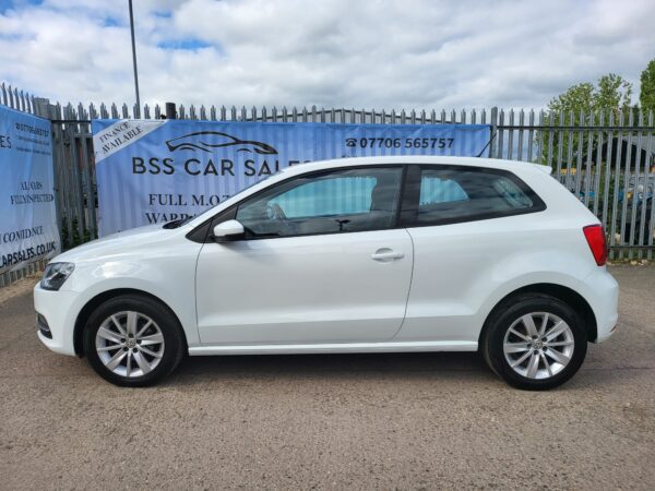 VOLKSWAGEN POLO 1.0 SE 3dr 2015 (65) - Image 24