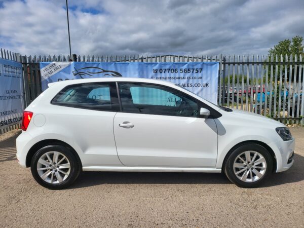 VOLKSWAGEN POLO 1.0 SE 3dr 2015 (65) - Image 23