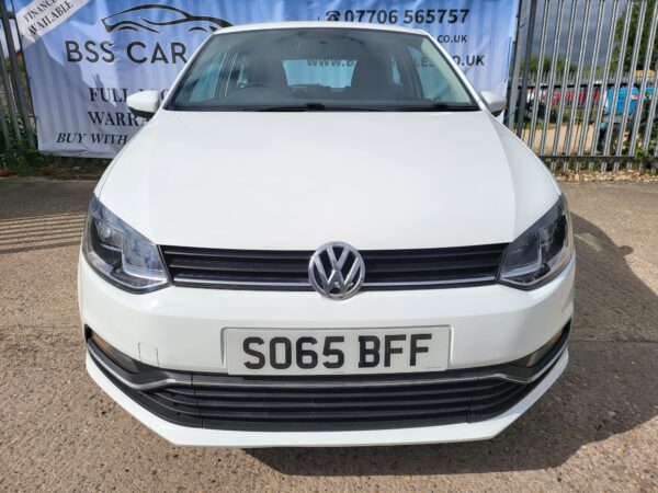 VOLKSWAGEN POLO 1.0 SE 3dr 2015 (65) - Image 8