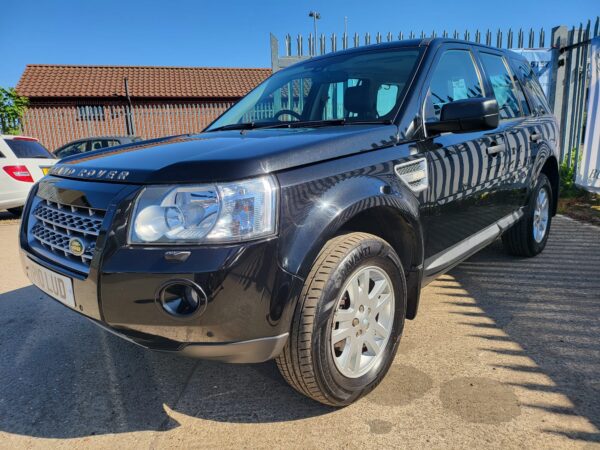 LAND ROVER FREELANDER 2.2 Td4 XS [Nav] 5dr Auto 2010 (10) - Image 3
