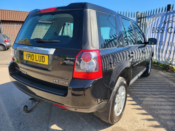 LAND ROVER FREELANDER 2.2 Td4 XS [Nav] 5dr Auto 2010 (10) - Image 25