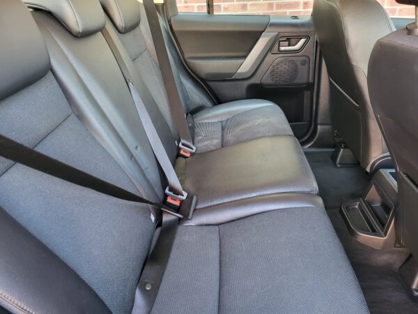 LAND ROVER FREELANDER 2.2 Td4 XS [Nav] 5dr Auto 2010 (10) - Image 17