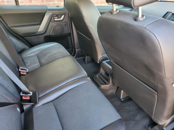 LAND ROVER FREELANDER 2.2 Td4 XS [Nav] 5dr Auto 2010 (10) - Image 18