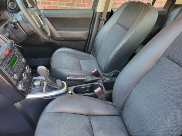 LAND ROVER FREELANDER 2.2 Td4 XS [Nav] 5dr Auto 2010 (10) - Image 15