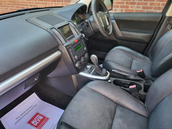 LAND ROVER FREELANDER 2.2 Td4 XS [Nav] 5dr Auto 2010 (10) - Image 14