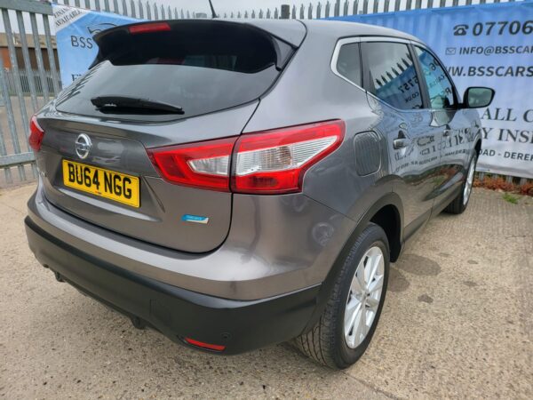 NISSAN QASHQAI 1.5 dCi Acenta Premium 5dr 2014 (64) - Image 6