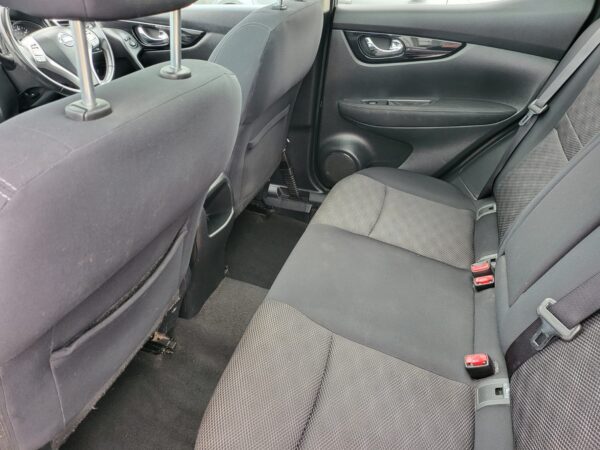NISSAN QASHQAI 1.5 dCi Acenta Premium 5dr 2014 (64) - Image 23