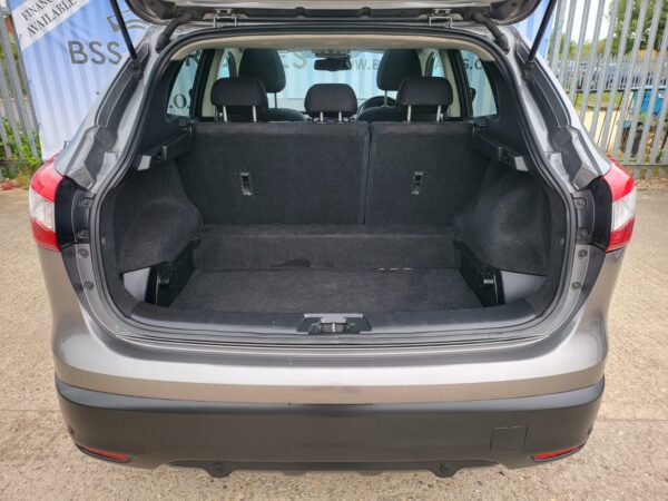 NISSAN QASHQAI 1.5 dCi Acenta Premium 5dr 2014 (64) - Image 11