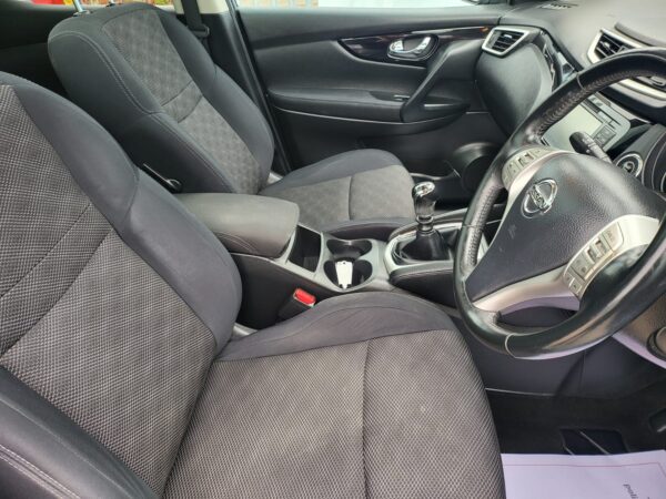 NISSAN QASHQAI 1.5 dCi Acenta Premium 5dr 2014 (64) - Image 15