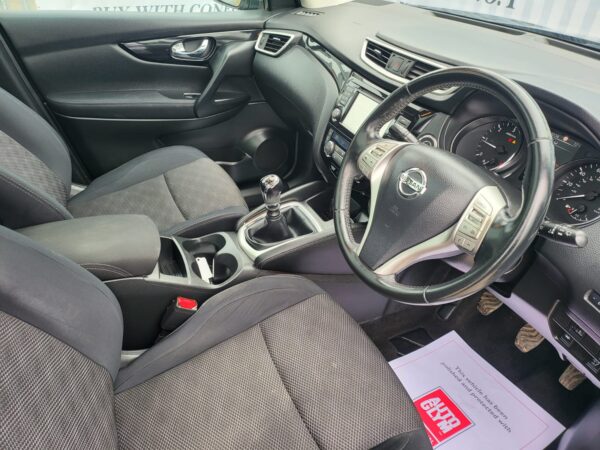 NISSAN QASHQAI 1.5 dCi Acenta Premium 5dr 2014 (64) - Image 14