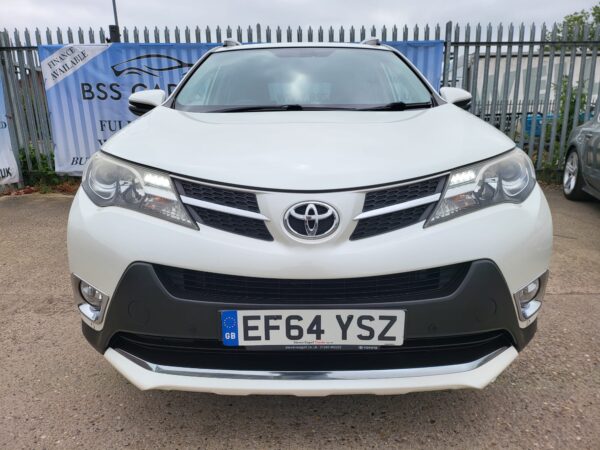 TOYOTA RAV 4 2.2 D-CAT Invincible 5dr Auto 2015 (64) - Image 29