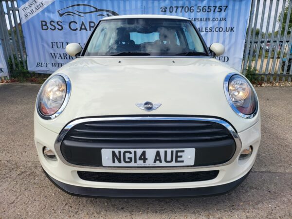 MINI HATCHBACK 1.5 One D 3dr 2014 (14) - Image 8