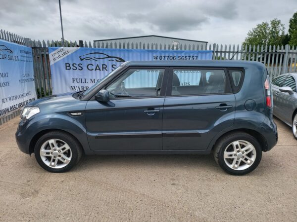 KIA SOUL 1.6 CRDi 2 5dr Auto 2010 (60) - Image 5