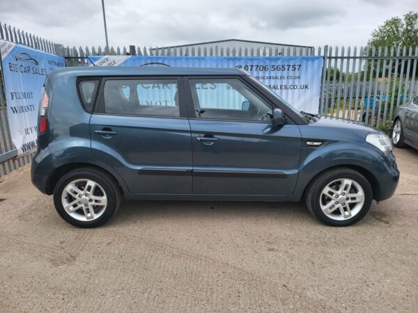 KIA SOUL 1.6 CRDi 2 5dr Auto 2010 (60) - Image 4