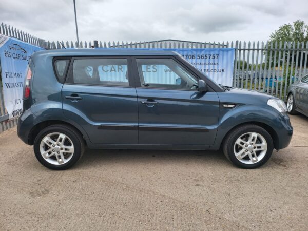 KIA SOUL 1.6 CRDi 2 5dr Auto 2010 (60) - Image 25